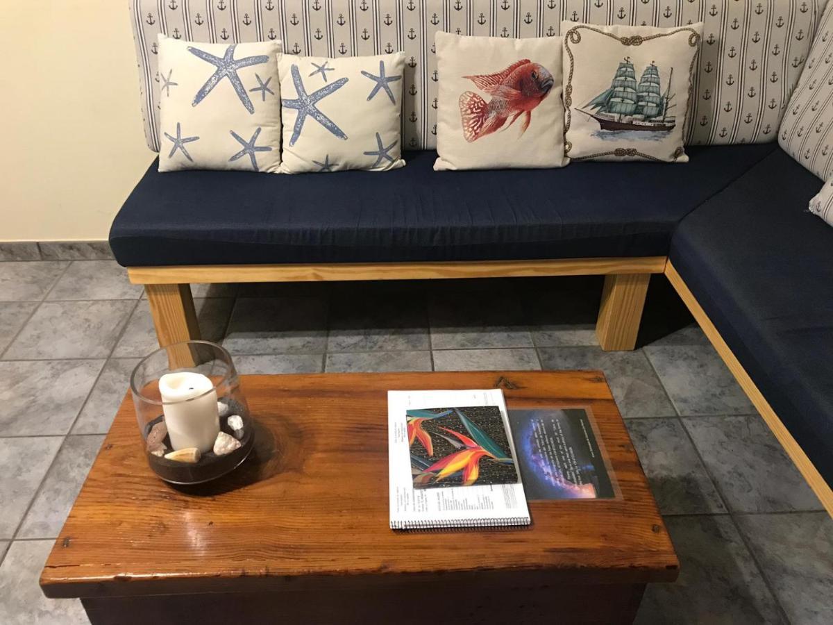 Primera Linea En Piscinas Naturales. Apartment Barlovento
