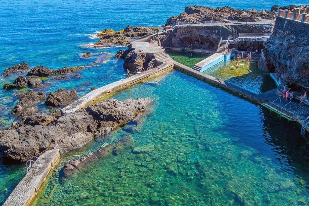 Primera Linea En Piscinas Naturales. *