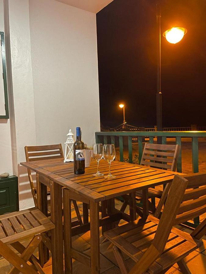 Primera Linea En Piscinas Naturales. Appartement *
